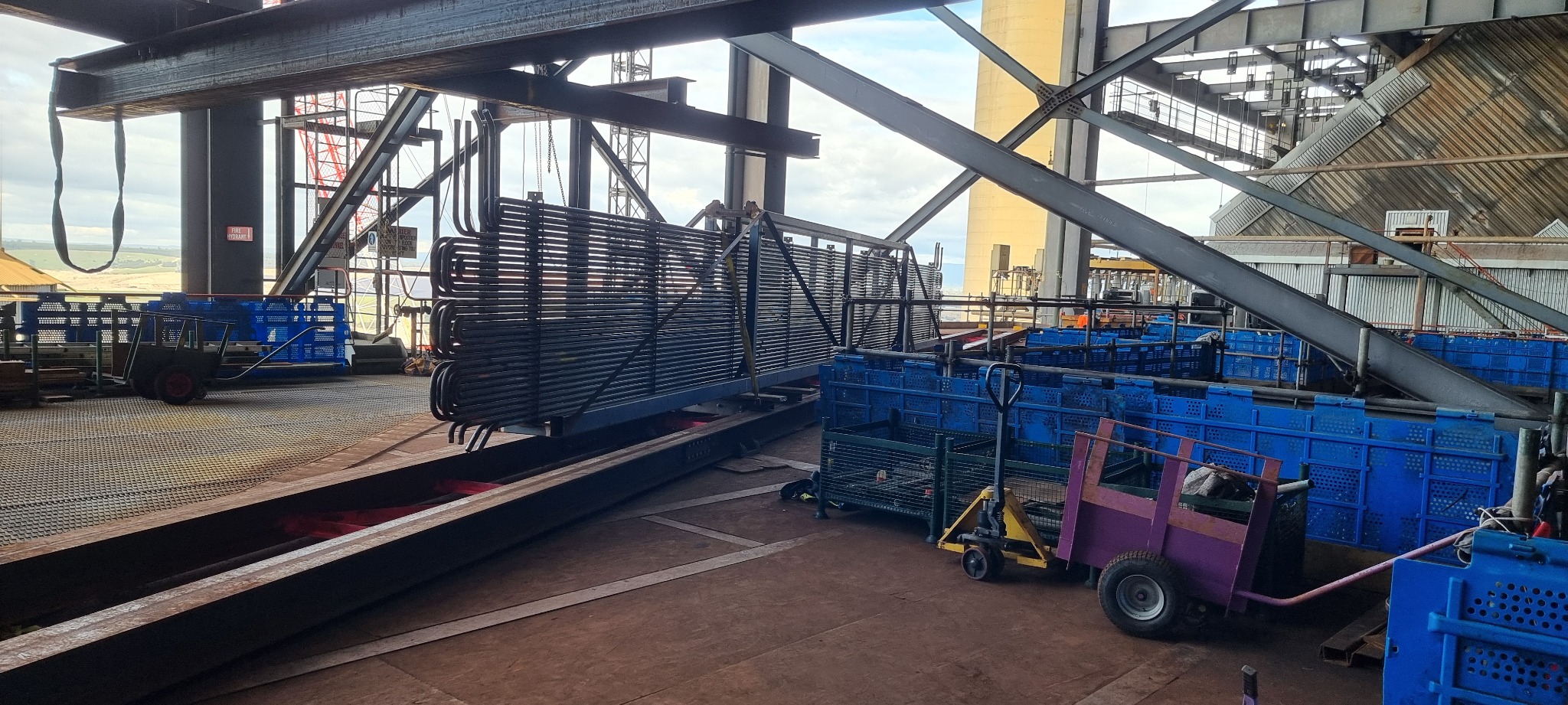 Economiser materials handling system